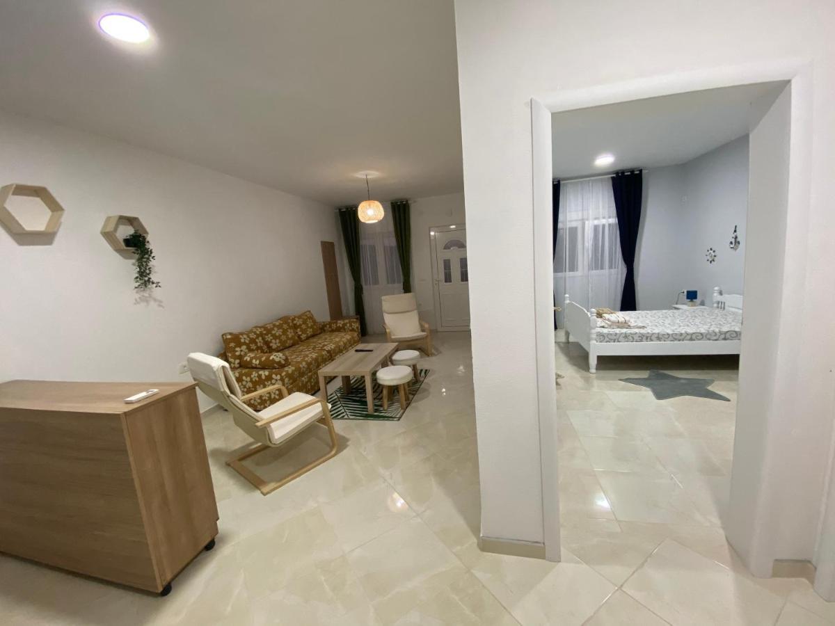 Kotor Apartman Green Sailorアパートメント エクステリア 写真